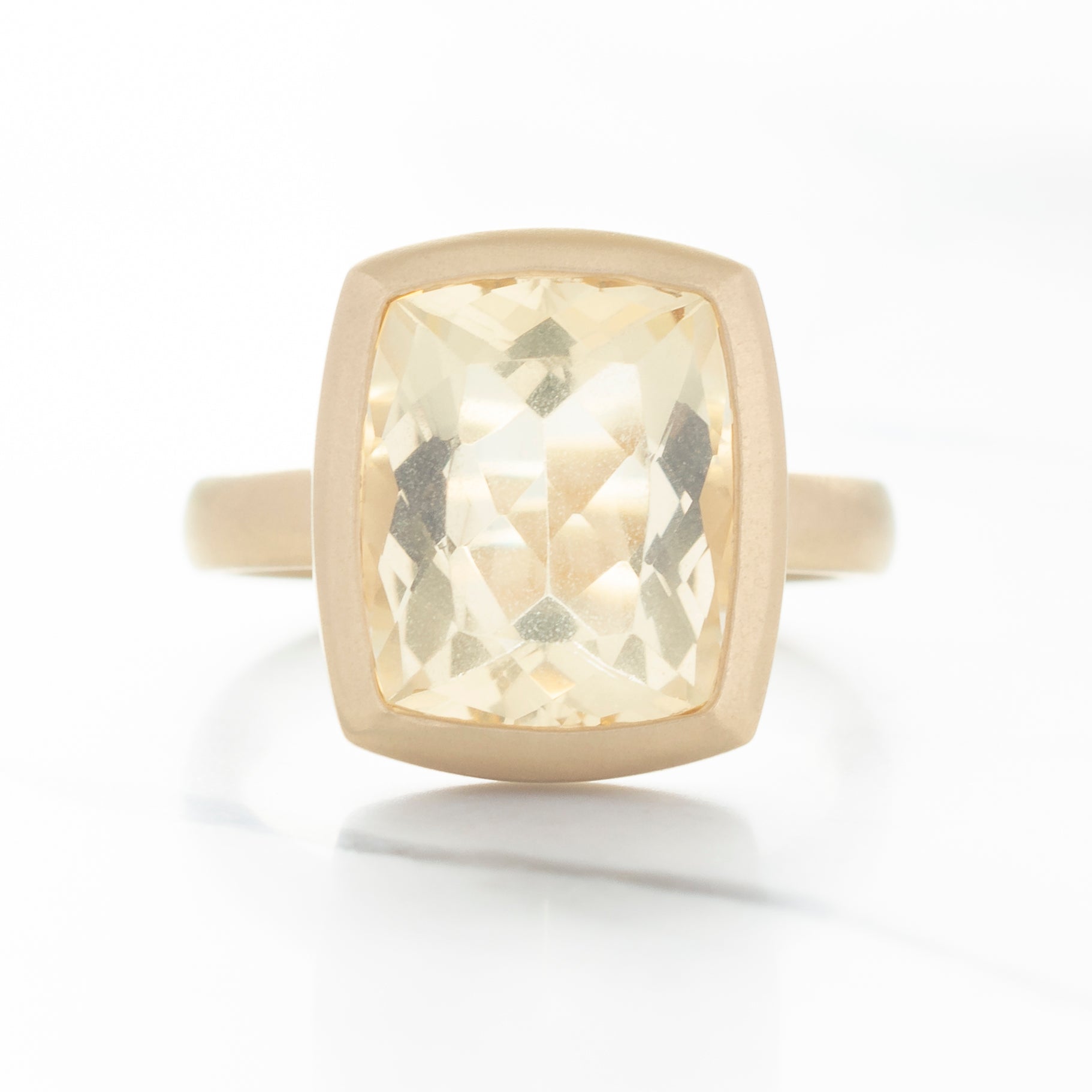 Golden beryl ring store
