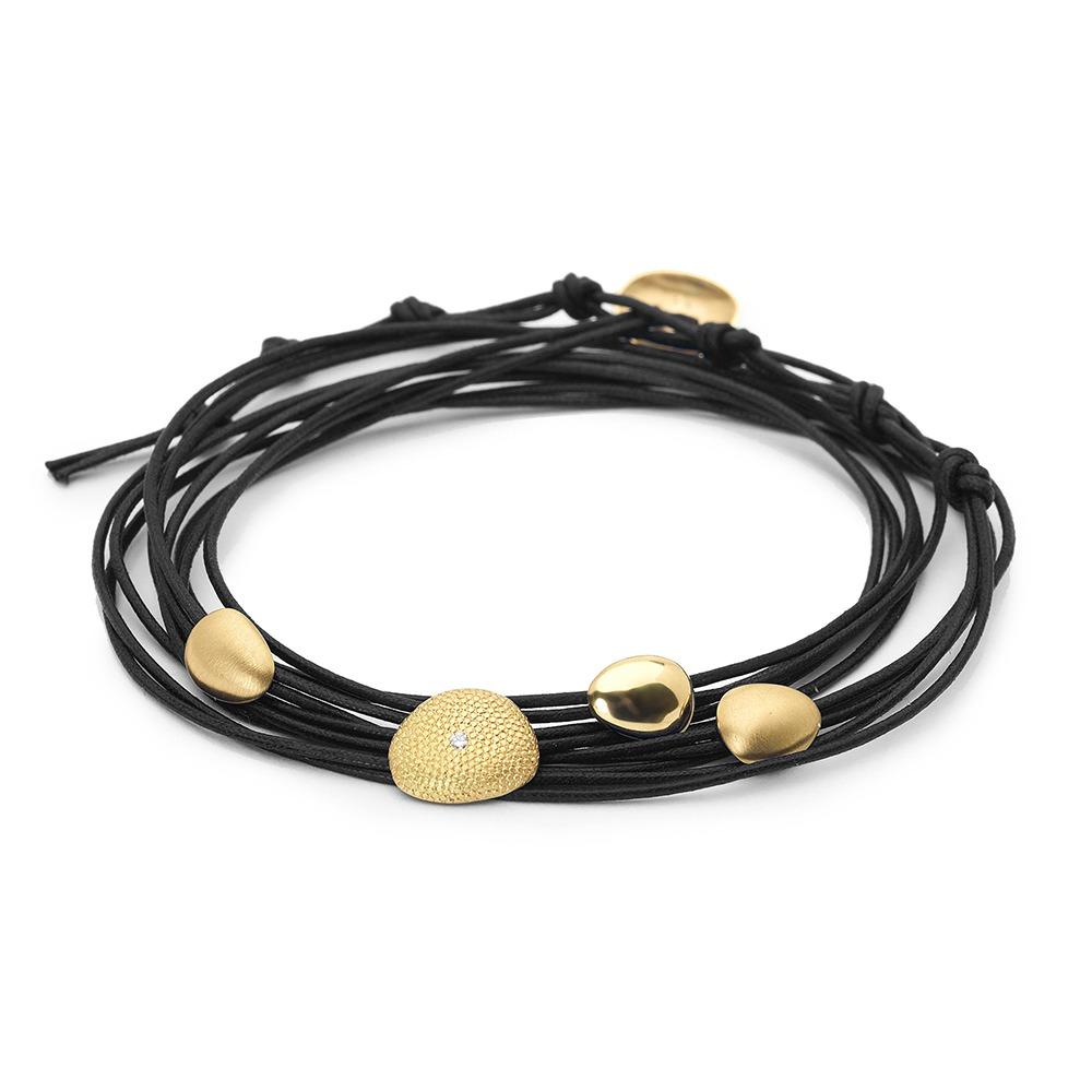 Fine jewellery bracelets store